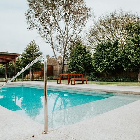 Nagambie Waterfront Motel ภายนอก รูปภาพ