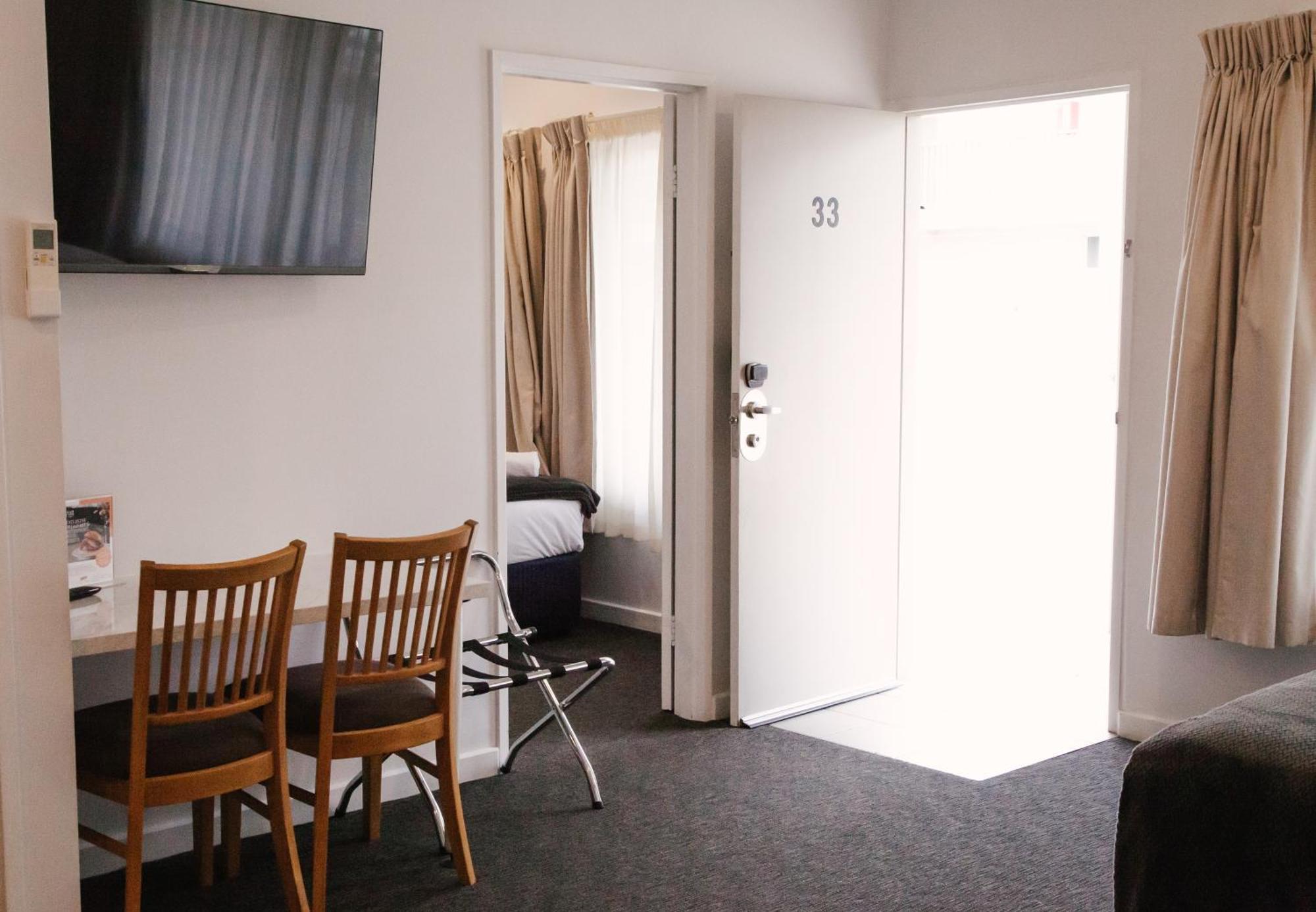 Nagambie Waterfront Motel ภายนอก รูปภาพ